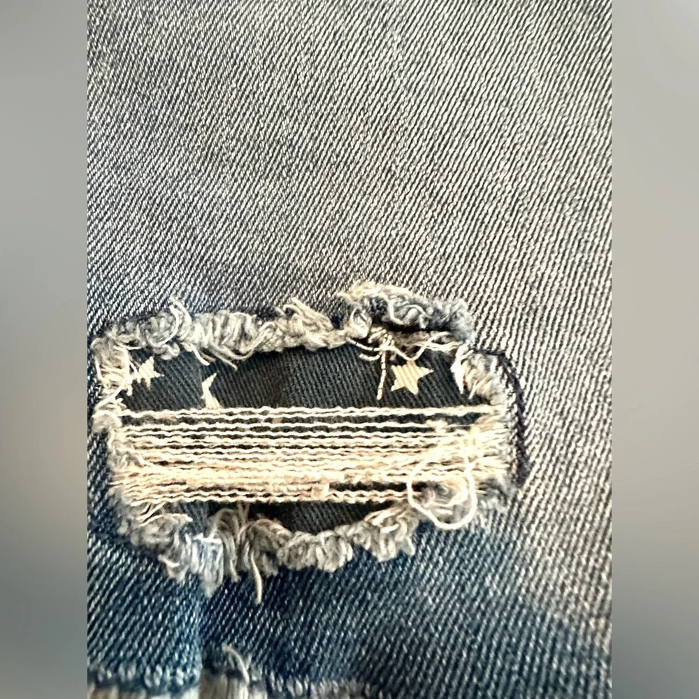 Levi's Girlfriend Shorty 5 Pocket Shorts youth size 10 - Picture 9 of 9